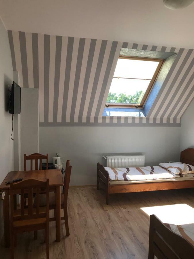 Pokoje Goscinne Magdalena Dziwnówek Esterno foto